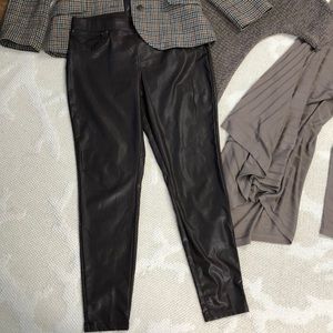 Hue pleather leggings